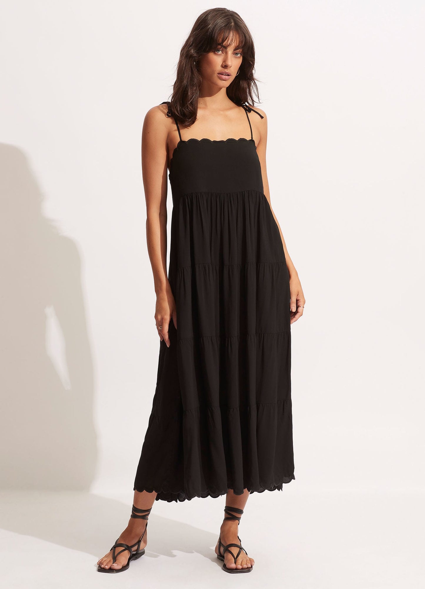 Gia Scallop Midi Dress - Black